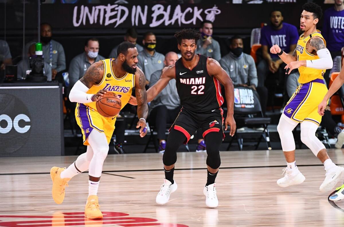 LeBron James volvió a brillar y dejó a los Lakers a un paso del anillo en las finales de la NBA