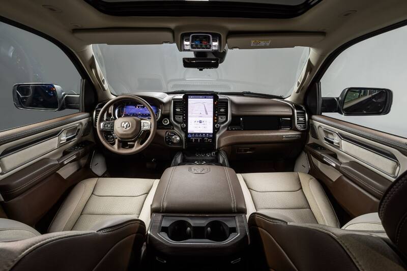 La RAM 1500 2025 ofrece un renovado interior con más tecnología