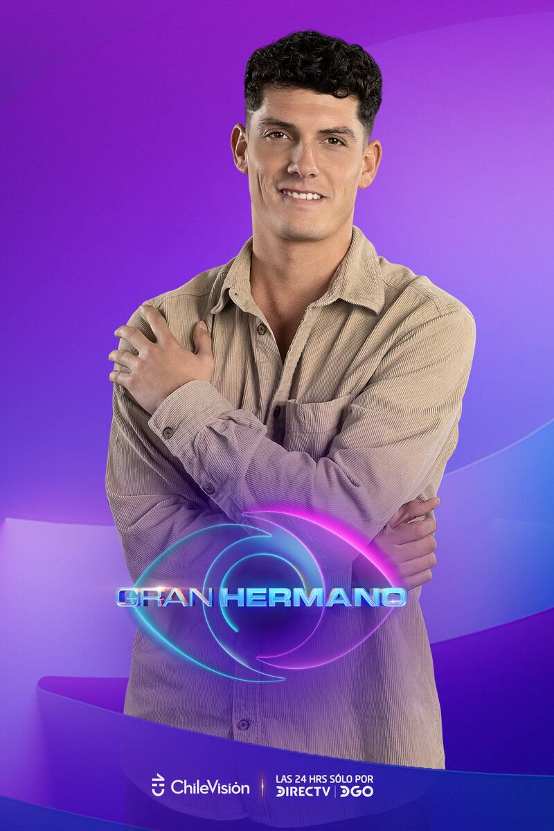 Iñigo López tiene 23 años de edad y es exfutbolista