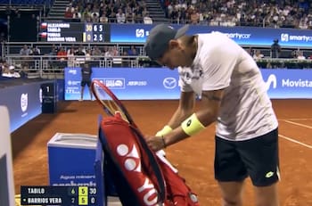 VIDEO | Insólito: teléfono de Alejandro Tabilo sonó en pleno ATP de Santiago y esto hizo el tenista chileno
