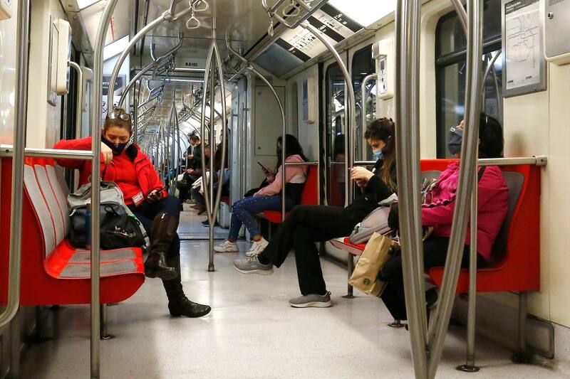 Santiago 14 Julio 2020
Vida diaria en la capital durante la pandemia de coronavirus.
Marcelo Hernandez/Aton Chile