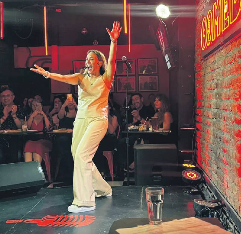 Maly Jorquiera y su show de comedia (Pantallazo: Lun).