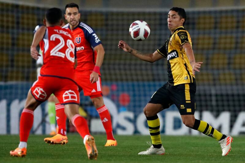 Luciano Cabral se sigue robando las miradas del fútbol chileno debido a su buen rendimiento. Foto: Aton.