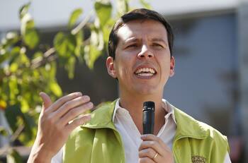 La derecha correrá sola en Renca: Tricel confirma que Claudio Castro no podrá ser candidato a Alcalde