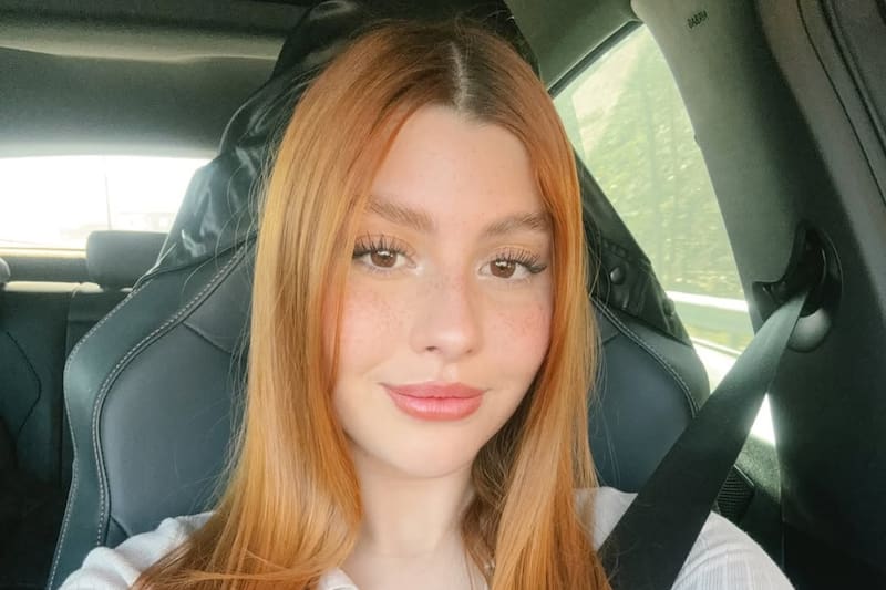 está estudiando Periodismo en Viña del Mar.