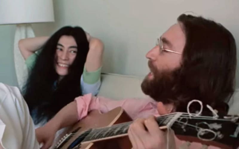 John Lennon y Yoko Ono, una de las parejas más emblemáticas de la cultura pop.