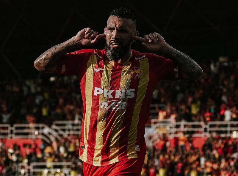 Ronnie Fernández anotó un doblete en el último partido del Selangor. Foto: @selangorfc