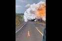VIDEO | Captan momento exacto en el que camión cisterna explota en plena carretera en Brasil