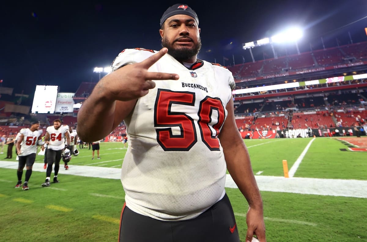 Estrella de los campeones Buccaneers perdió un diente ante Colts