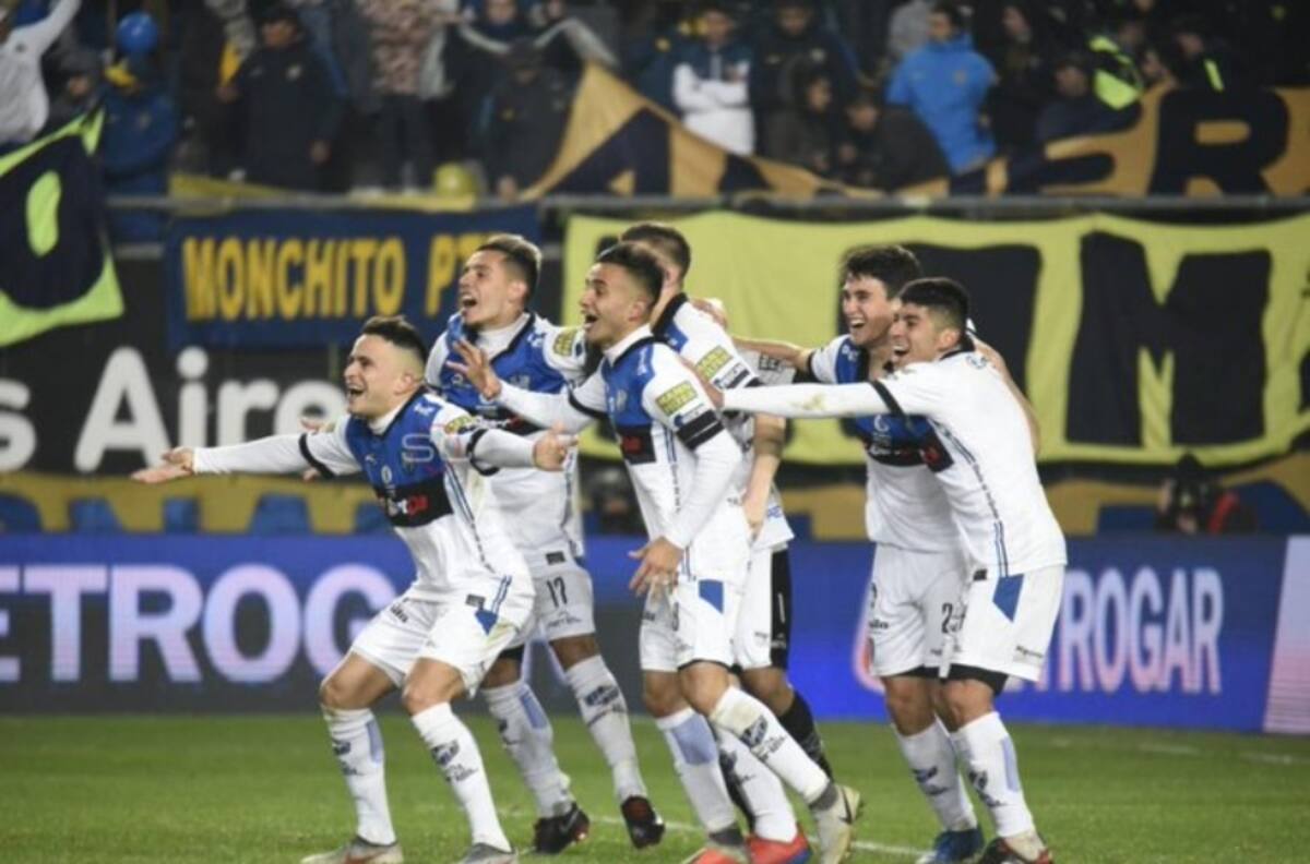 Almagro eliminó a Boca por penales en la Copa Argentina