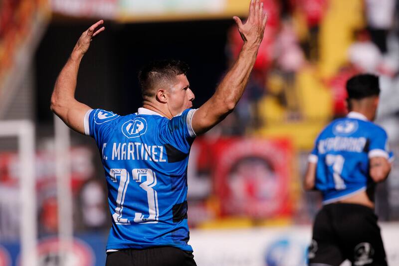 Cris Martínez, delantero de Huachipato, líder del Campeonato Nacional. Foto: Aton.