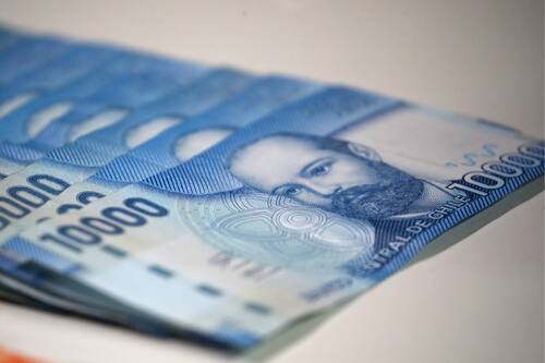 El aporte se entrega mediante pagos mensuales de $10.000, vigentes hasta por dos años.