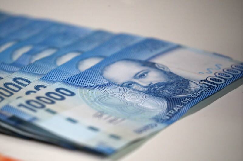 El aporte se entrega mediante pagos mensuales de $10.000, vigentes hasta por dos años.