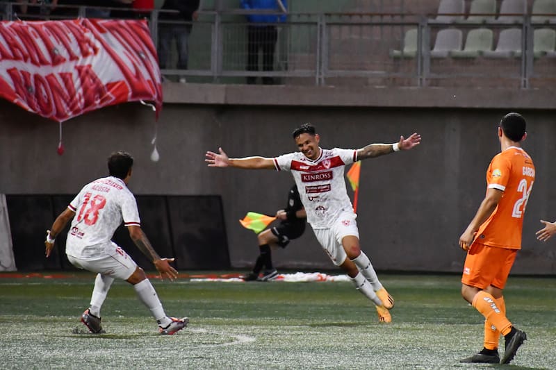 Los albirrojos quieren llegar a la cima de la Primera B.