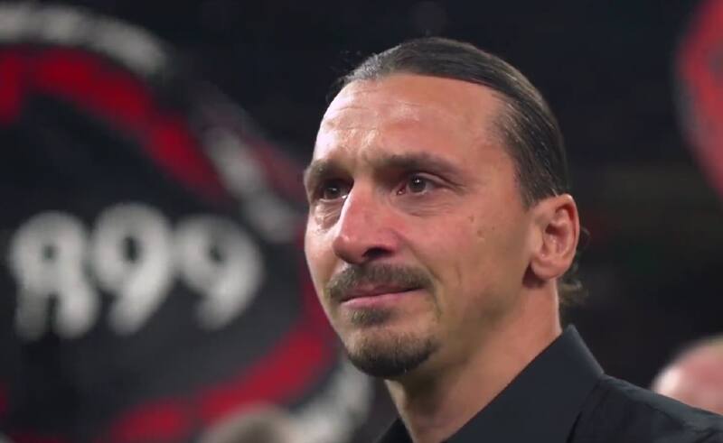 anunció su retiro del fútbol.