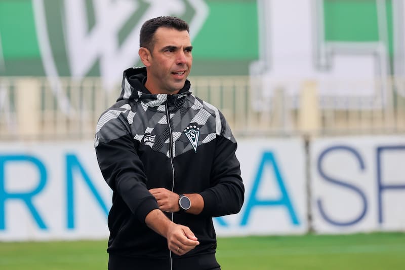 El DT de Wanderers confirma 4 bajas desde la Sub 20. Foto: Agencia Aton.