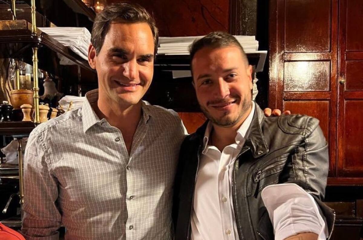 VIDEO| ¿Qué harían ustedes? Es el mayor fanático de Roger Federer... ¡y se lo encontró en un pub!