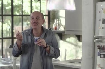 No solo Mega: Marca de yogur decidió sacar campaña protagonizada por Luis Gnecco tras caso de violencia intrafamiliar