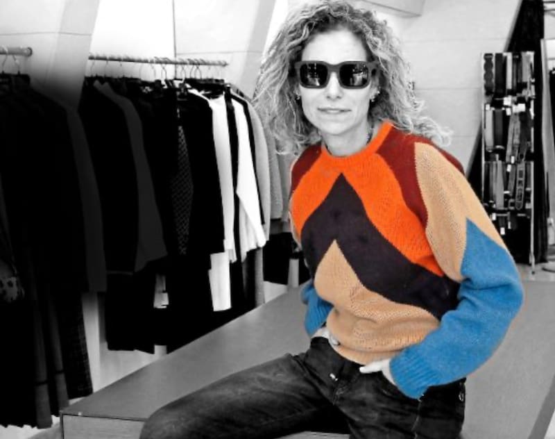 Es una destacada fashion stylist.