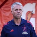 Sería DT de un chileno: Gustavo Álvarez a un paso de tener club tras su salida de la U