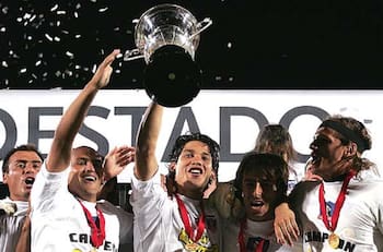 A 14 años del día en que Colo Colo superó al Chelsea, Real Madrid y Barcelona