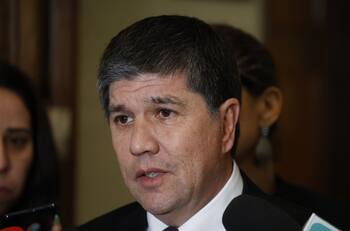 Subsecretario Monsalve confirma que Gobierno se querellará por ataque a militares