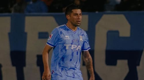 Fue campeón con la U y Colo Colo: el volante que se postula para reemplazar a Vecchio en Unión Española