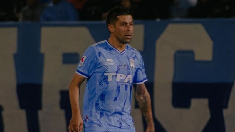 Fue campeón con la U y Colo Colo: el volante que se postula para reemplazar a Vecchio en Unión Española