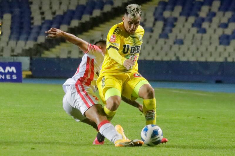 Jugará otra temporada más en la Primera B. Foto: Eduardo Fortes/Photosport