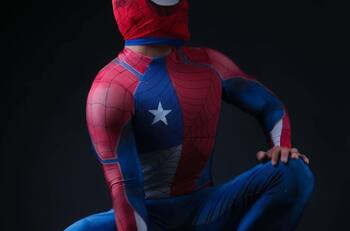 "¿Qué pasa si nosotros los artistas hacemos un poco más?": Sensual Spider-Man, el superhéroe social que ayuda a los niños