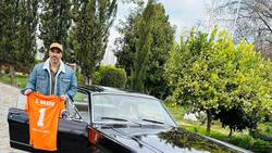 ¿Cuánto cuesta el auto de colección con que Claudio Bravo se luce en su regreso a Chile?