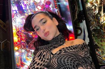 Con Polimá WestCoast de fondo: Las románticas imágenes de Dua Lipa y  Arón Piper de fiesta en Madrid