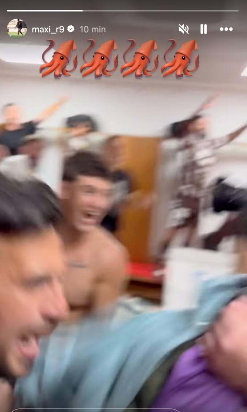 El delantero subió un video a sus redes sociales celebrando la clasificación a semifinales.