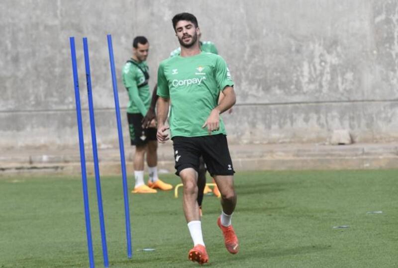 Ricardo Visus sería titular en el Betis ante Athletic de Bilbao