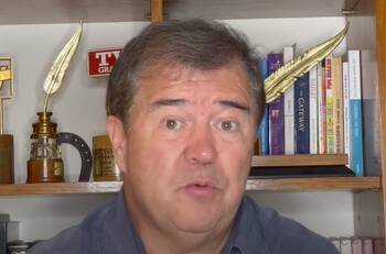 “Hubo desaciertos con el equipo”: Estos son los motivos por los cuales Mauricio Correa decidió renunciar al Festival de Viña 2023