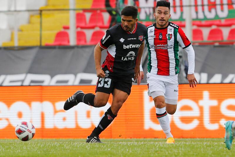 Nicolás Zalazar jugó para Ñublense Foto: Aton