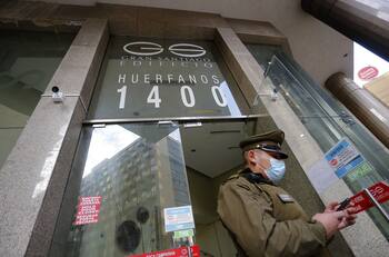 El edificio "maldito" de Santiago: Han ocurrido seis muertes y denuncias por tráfico de drogas y robos