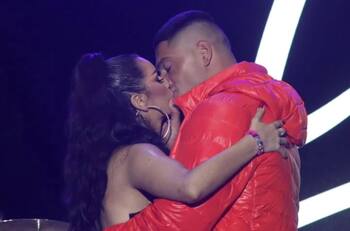 Emilia Dides responde a rumores de quiebre con Sammis Reyes tras fotos junto a Mario Casas