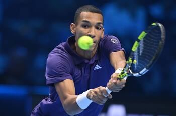 Auger-Aliassime sorprende a Zverev y se mete en semis del ATP Finals: así quedaron las llaves