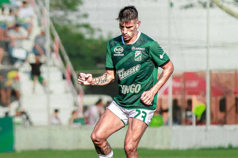 Jugó el último año en Oriente Petrolero de Bolivia. Foto: @adrianricardo1993 en Instagram