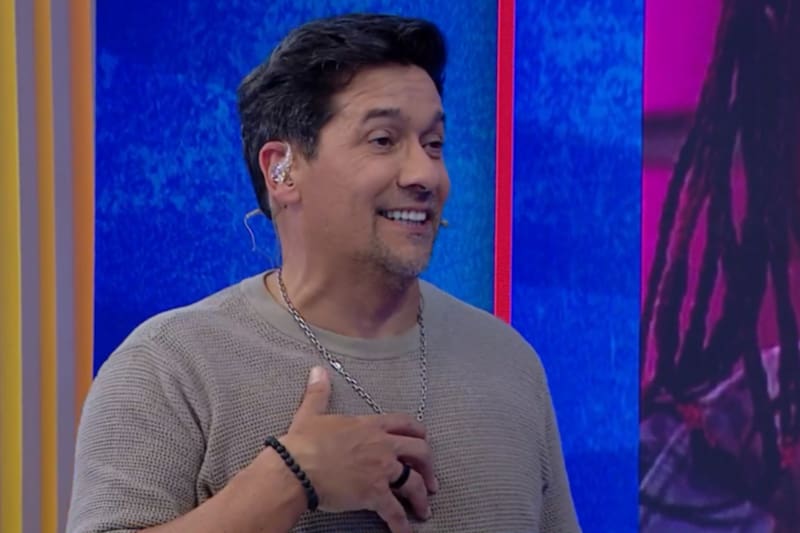 habló sobre los inicios de Rojo.