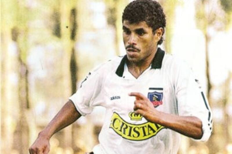y su paso por Colo Colo en 1994. Foto: Historia de Colo Colo.