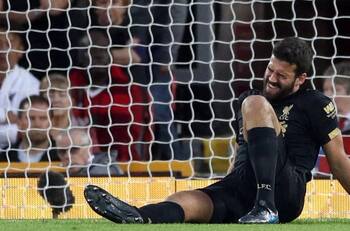 La desafortunada lesión de Alisson en la victoria del Liverpool