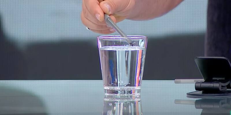 José Antonio Neme mató una mosca en vivo