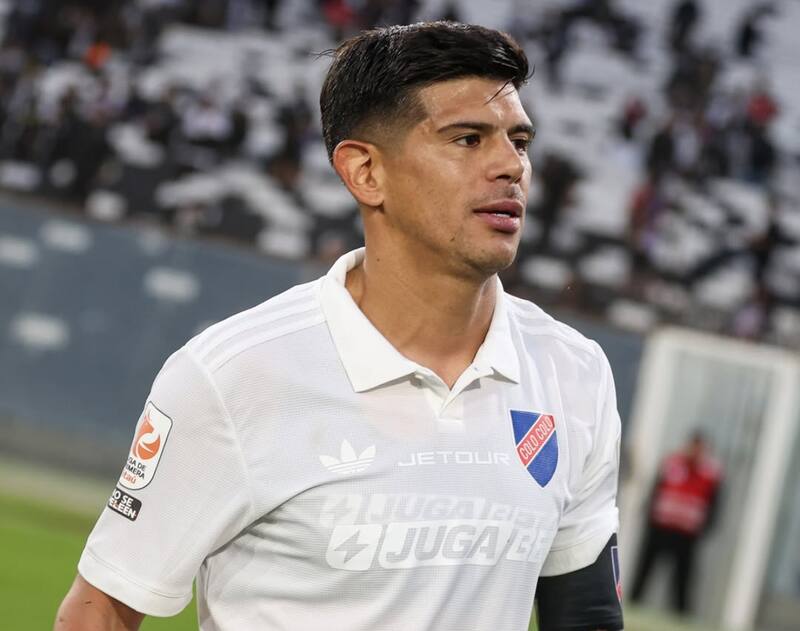 El volante no se moverá de Colo Colo. Foto: Colo Colo.