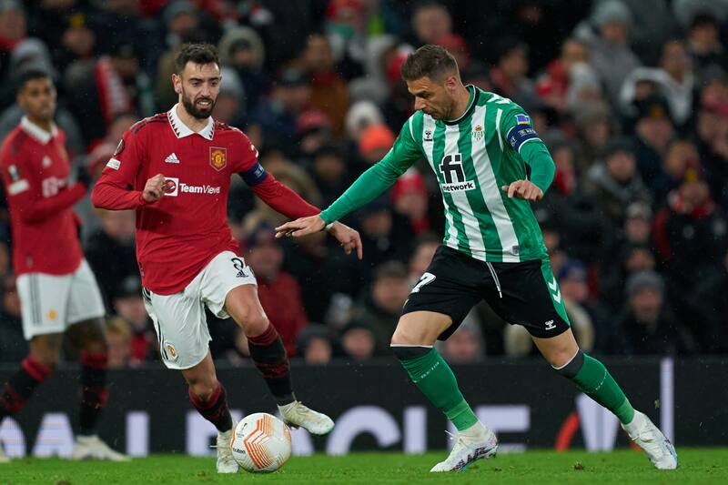 Manchester United vs Betis definirán la serie en España. Crédito: @RealBetis.