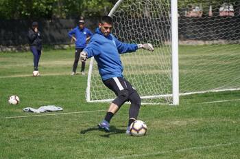 Fue campeón con la UC y ahora encontró nuevo club en el fútbol chileno