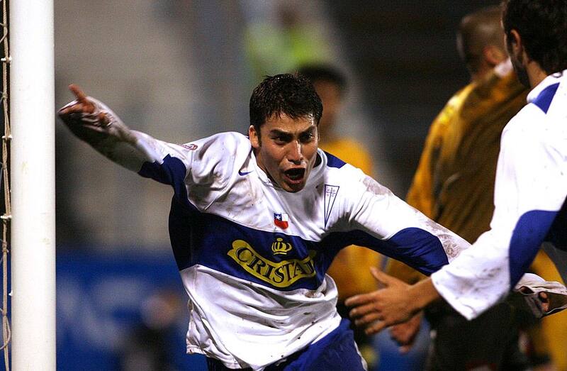 FUTBOL, U.CATOLICA/O'HIGGINS
CAMPEONATO APERTURA 2006
LUIS NUNEZ, CENTRO, CELEBRA SU GOL.
9/06/2006
SANTIAGO, CHILE
ANDRESPINA/PHOTOSPORT