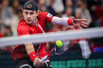 Zizou Bergs saca la voz en Bélgica: acusó a Cristian Garin de exagerar el golpe