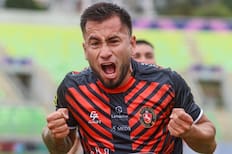 “Lo tengo pendiente”: Jean Meneses se entusiama con llegar a un grande tras notable doblete a Colo Colo